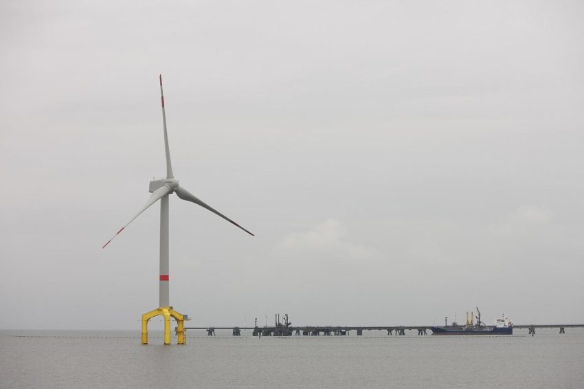 Offshore windmill